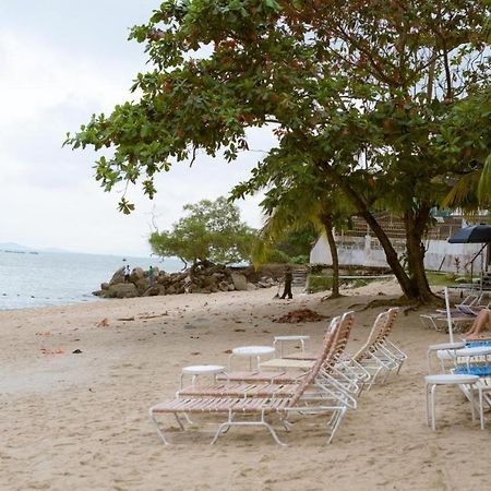 17 Jazz Sweet Beachfront Resort Танджунг Бунга Екстериор снимка