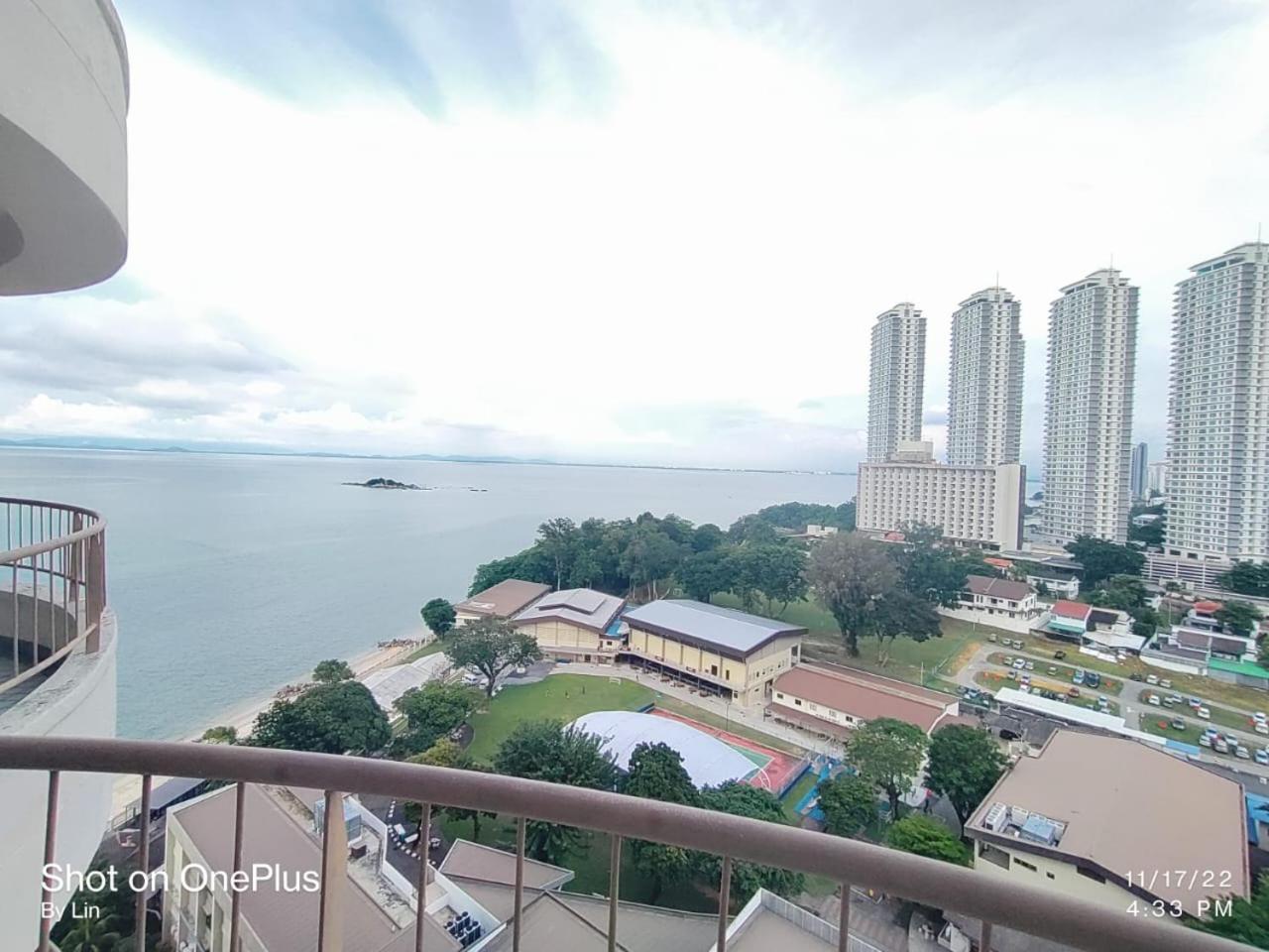 17 Jazz Sweet Beachfront Resort Танджунг Бунга Екстериор снимка