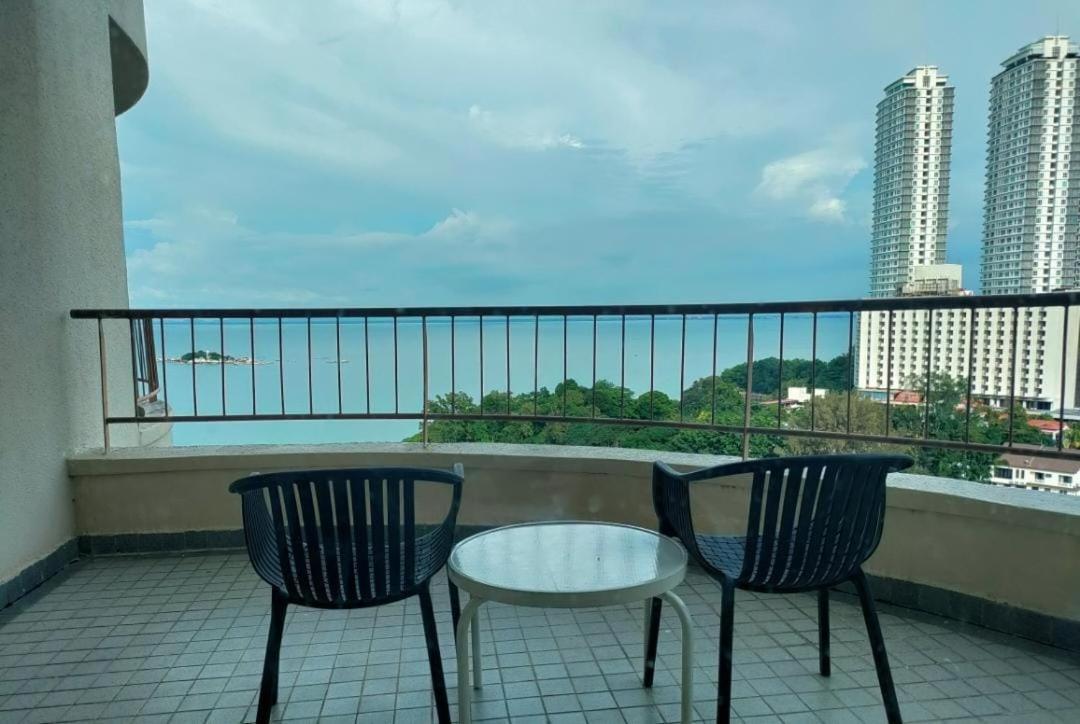 17 Jazz Sweet Beachfront Resort Танджунг Бунга Екстериор снимка