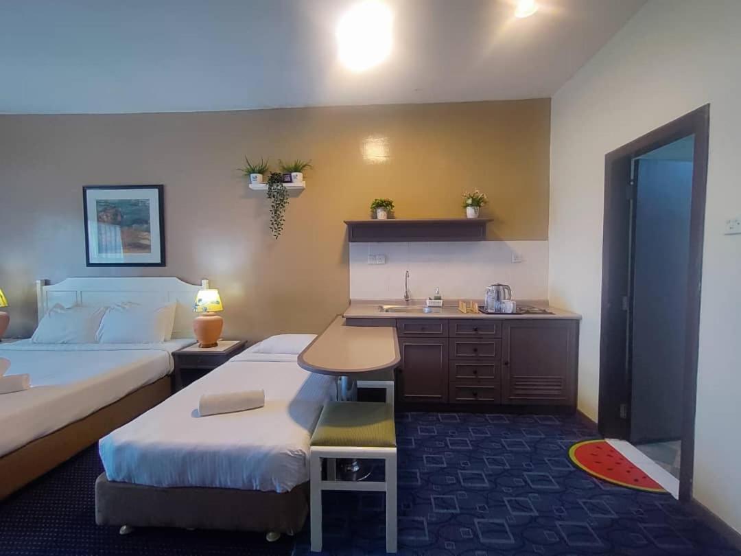 17 Jazz Sweet Beachfront Resort Танджунг Бунга Екстериор снимка